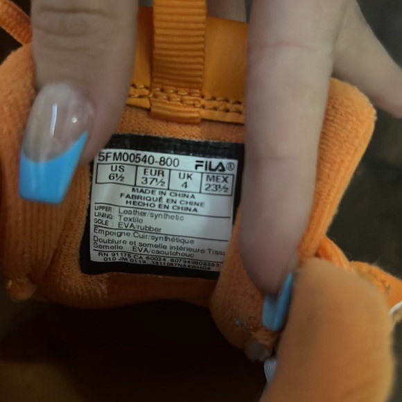 AUTHENTIC FILA DISRUPTOR 2 SNEAKER - Picture 7 of 7